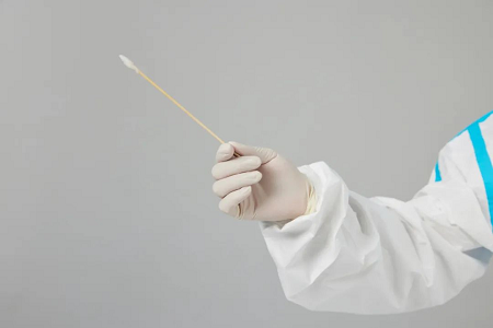 अचूक व्हायरस संकलनासाठी विश्वसनीय निर्जंतुकीकरण swabs